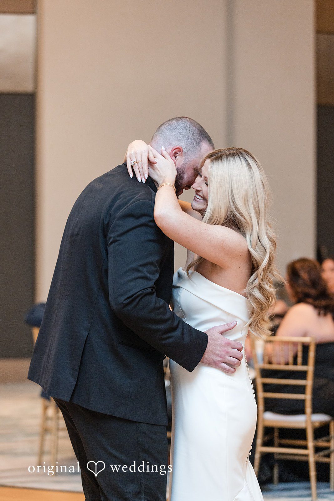 Dancing couple in a romantic moment.