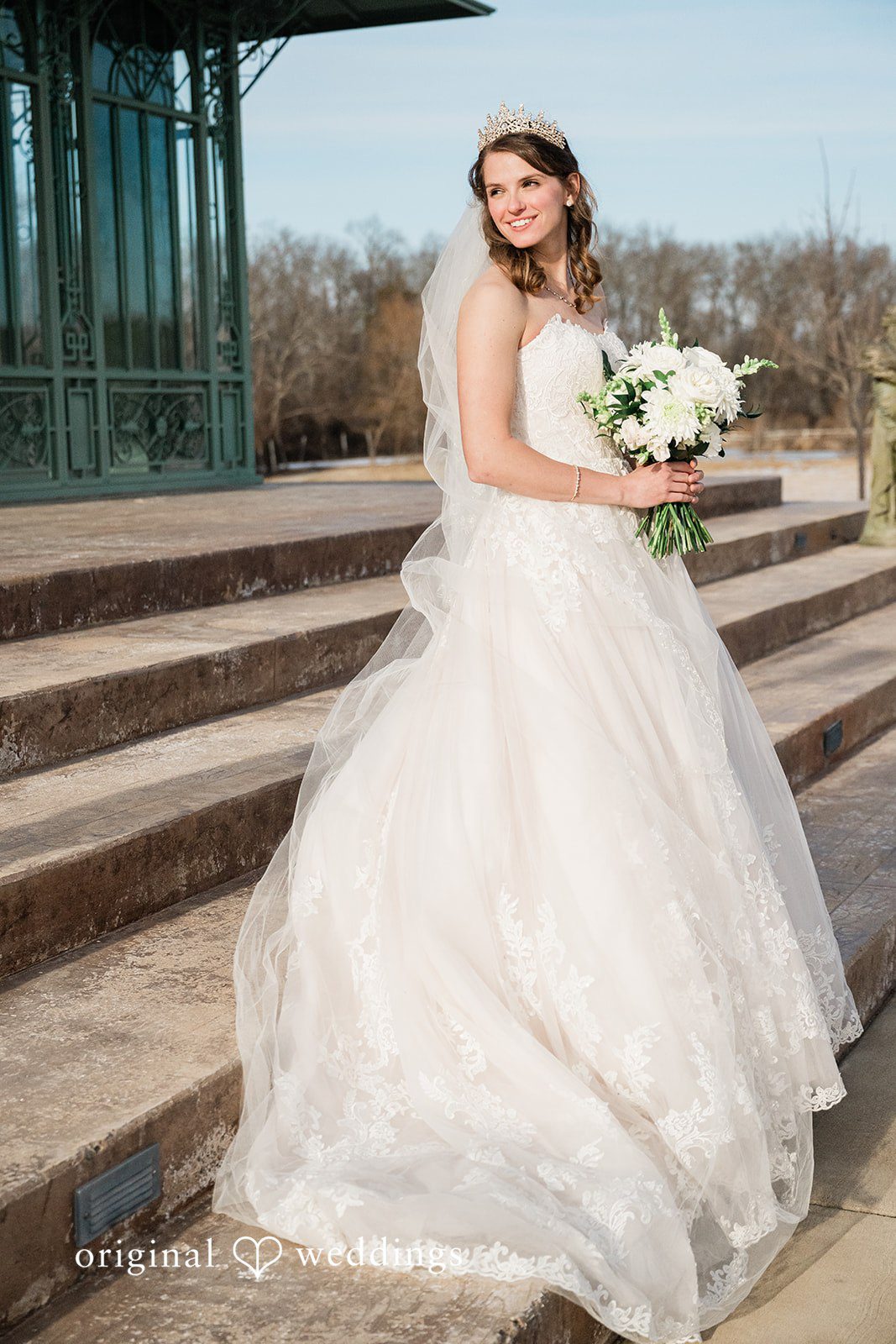 Celine + Cassin Stunning look of bride.