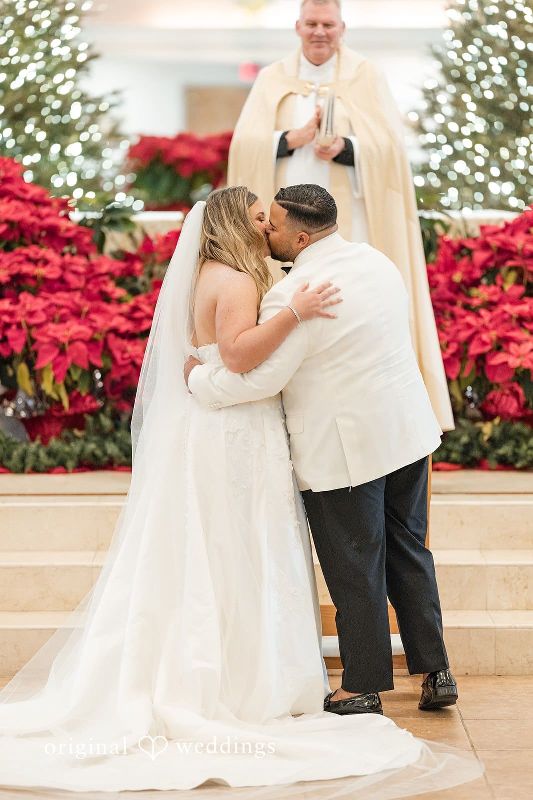Our Miami wedding photographers captured the romantic moment when the couple shared their first kiss