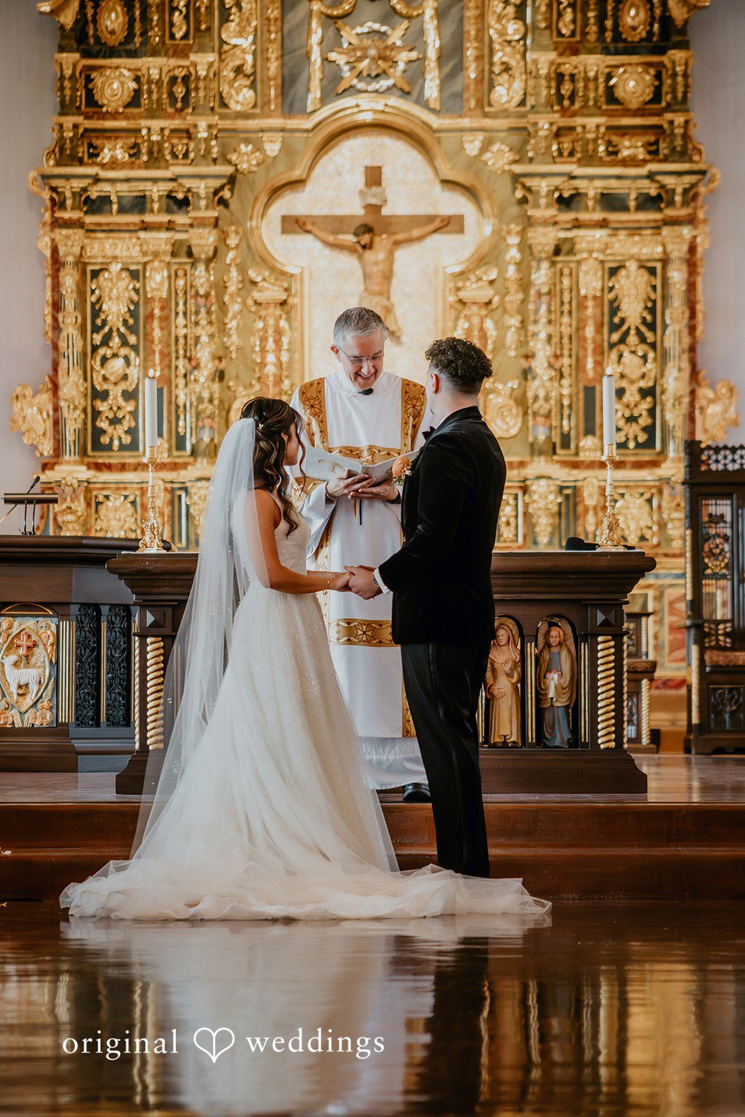 Jakob + Flowreen A portrait of the couple in church and about to be weded
