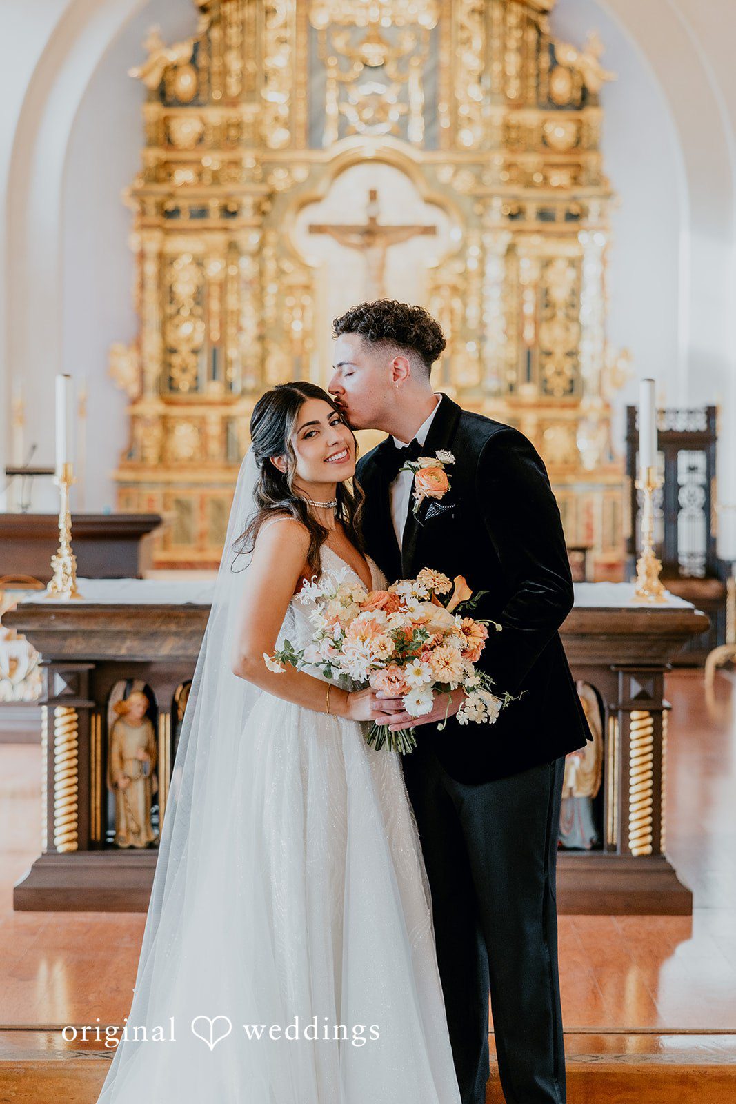 Jakob + Flowreen A romantic portrait of the couple after their wedding ceremony