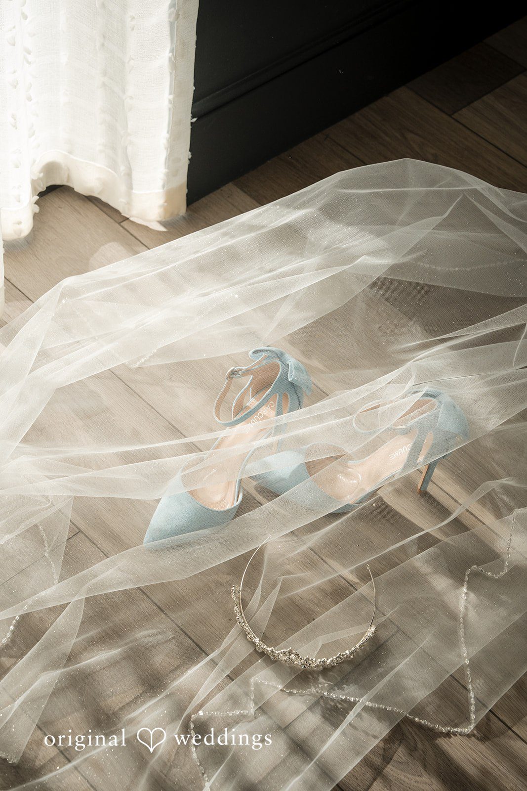 A stylish shot of the bride's shoes and hair band