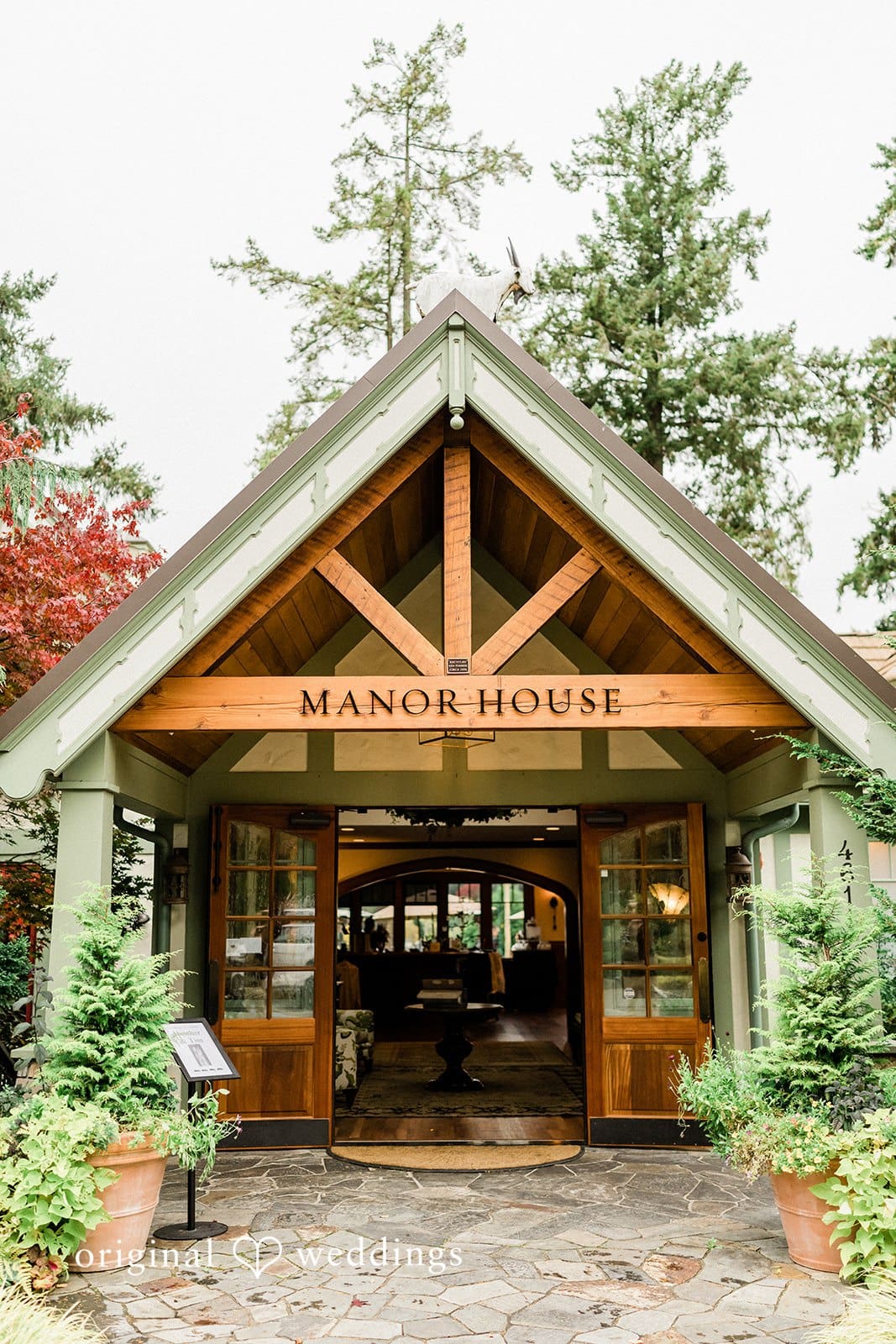 Beautiful view of The Manor House by Seattle wedding photography