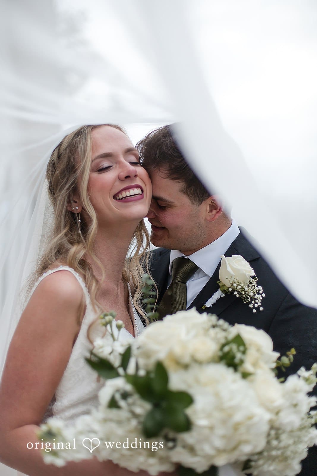 January 03, 2026 – Brianne & Luke – (ID-4948) Romantic picture of bride and groom