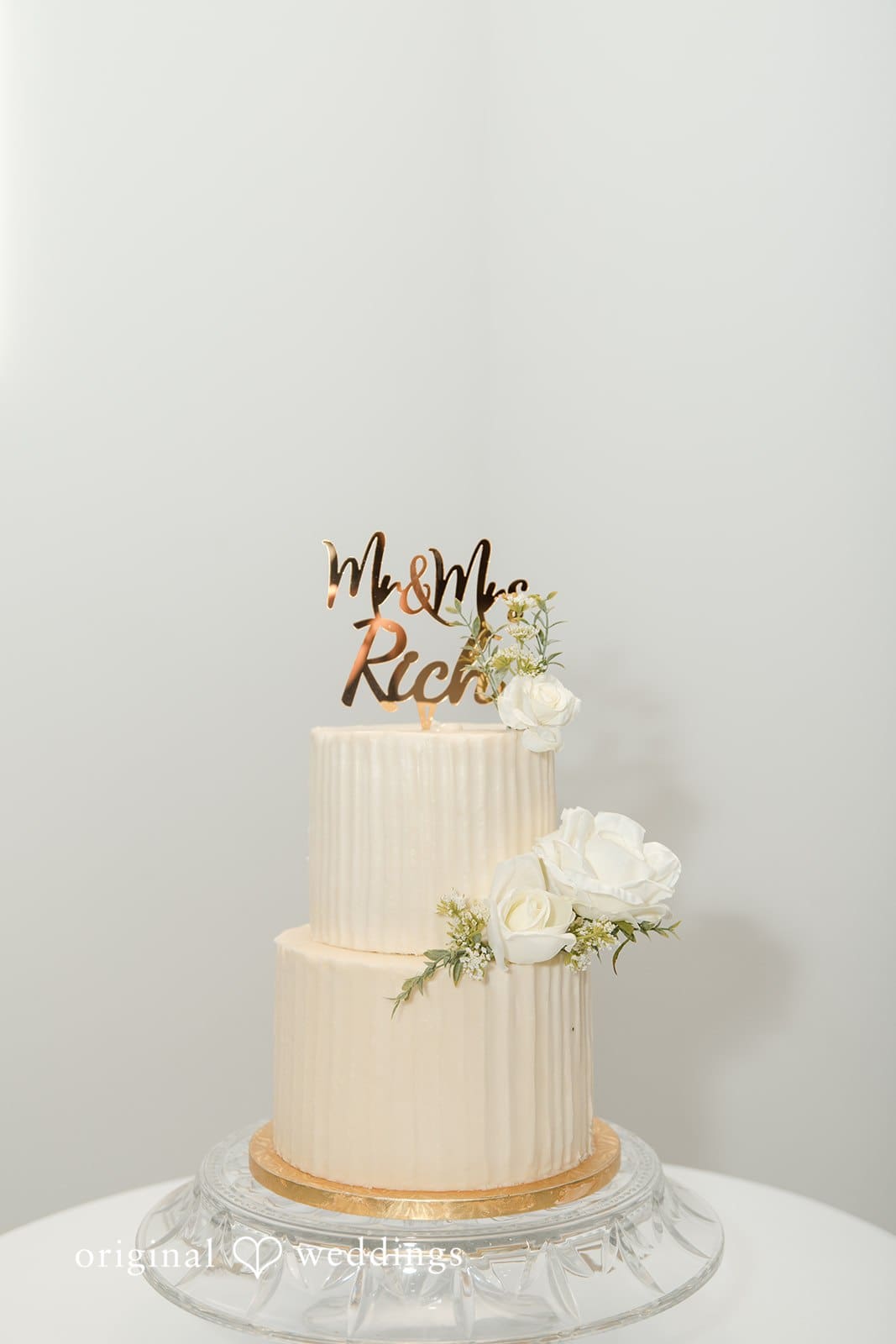 Brianne + Luke Beautiful wedding cake with floral design