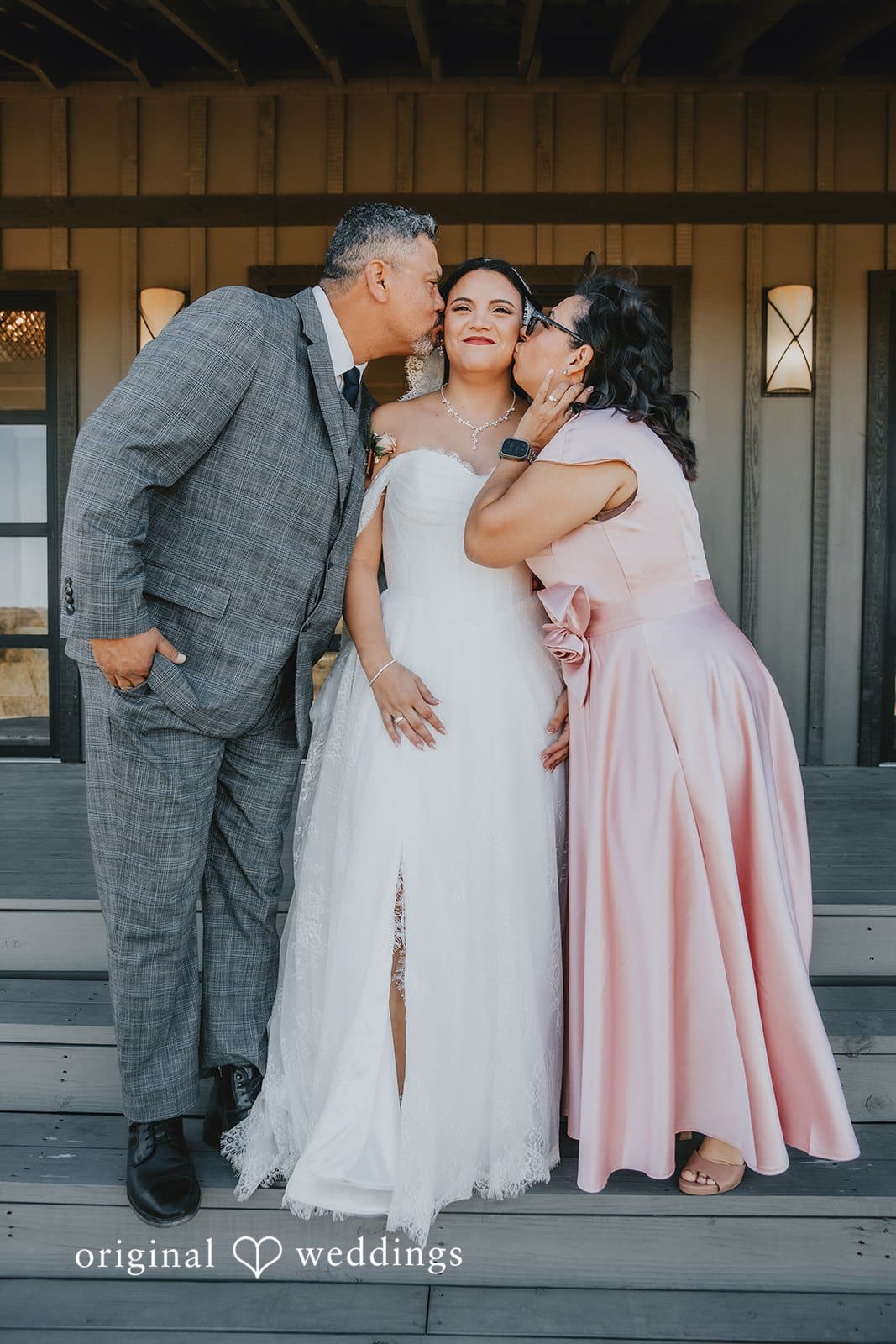 Austin Wedding Photographers at Two Wishes Ranch | Jillian & Justin -