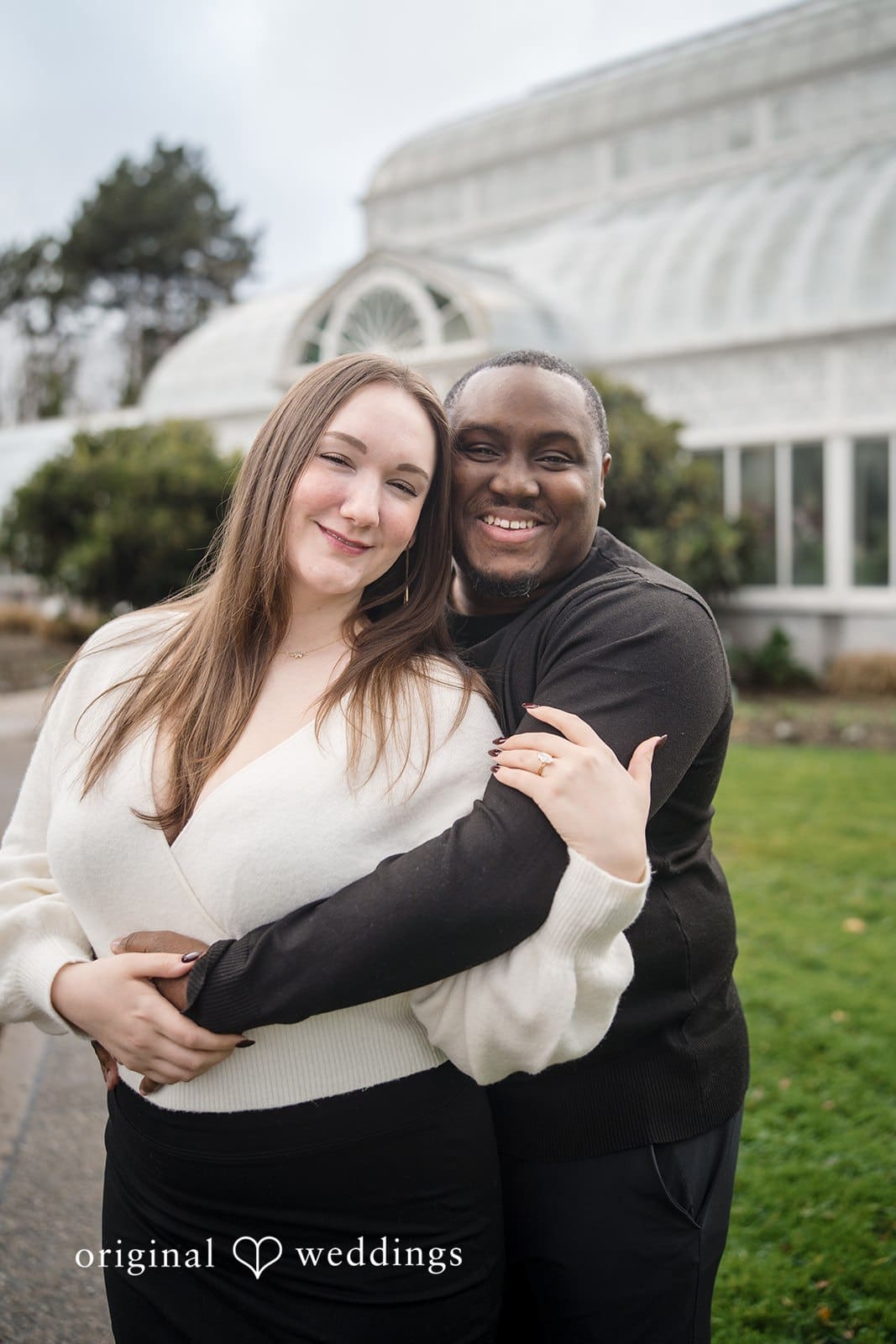 A cute portrait of the couple at Volunteer Park