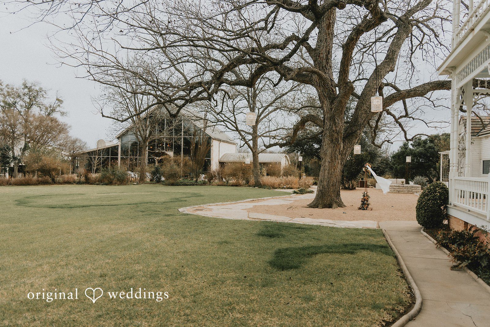 Our Austin wedding photographers captured the beautiful outdoor area of the Barr Mansion