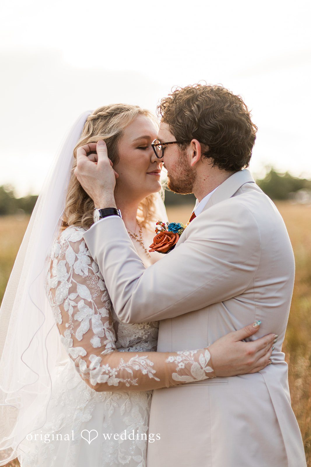 A romantic outdoor couple portrait captured through Tampa Wedding Photography.