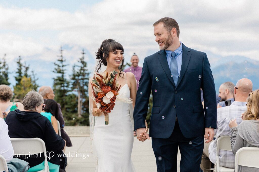 Angeli + David Crystal Mountain Resort Wedding // Angeli & David