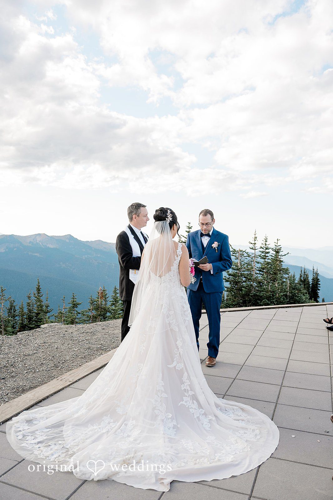 Carlyn + Derek Crystal Mountain Resort Wedding // Carlyn & Derek -