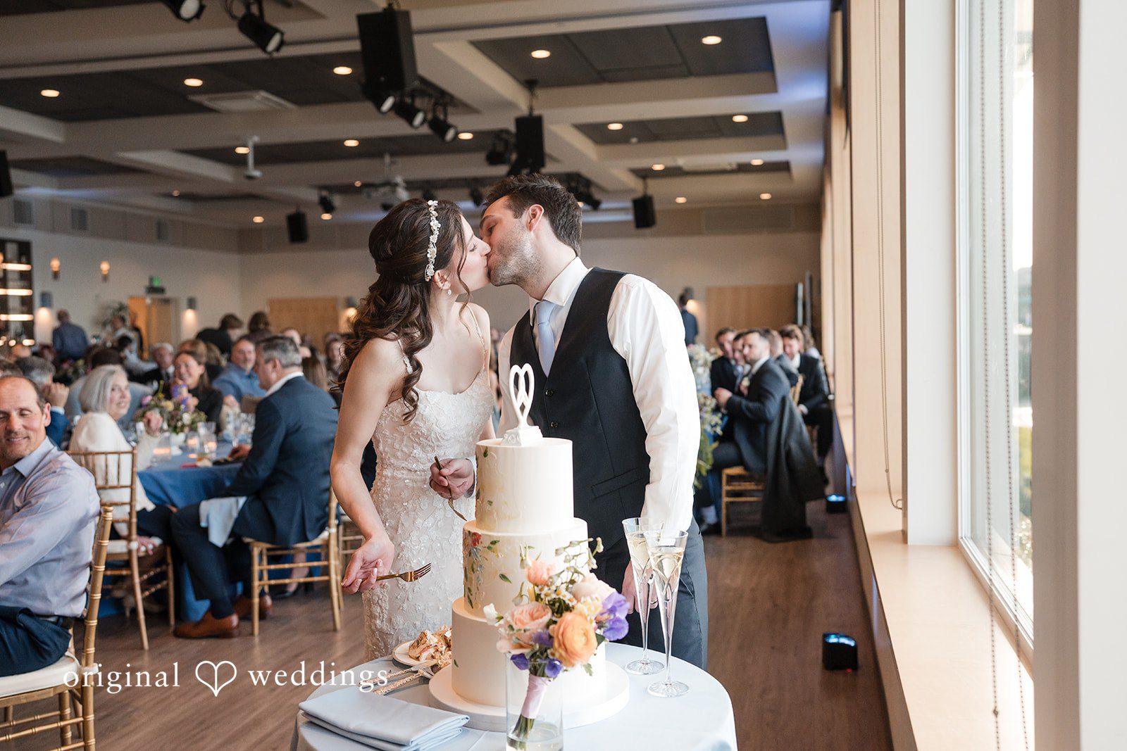 Kelsey + Jensen Romantic kiss moment of the couple