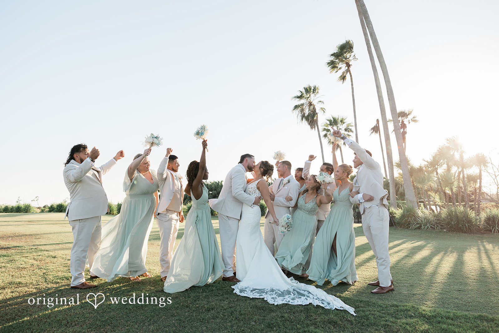 Tampa wedding photographers capturing lovely moments of wedding