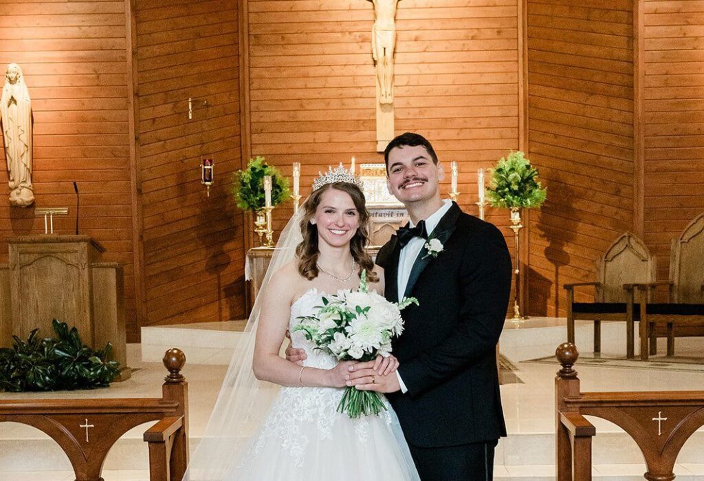 Beautiful picture of couple at Morais Vineyard & Winery by Washington Dc wedding photographer from original weddings.