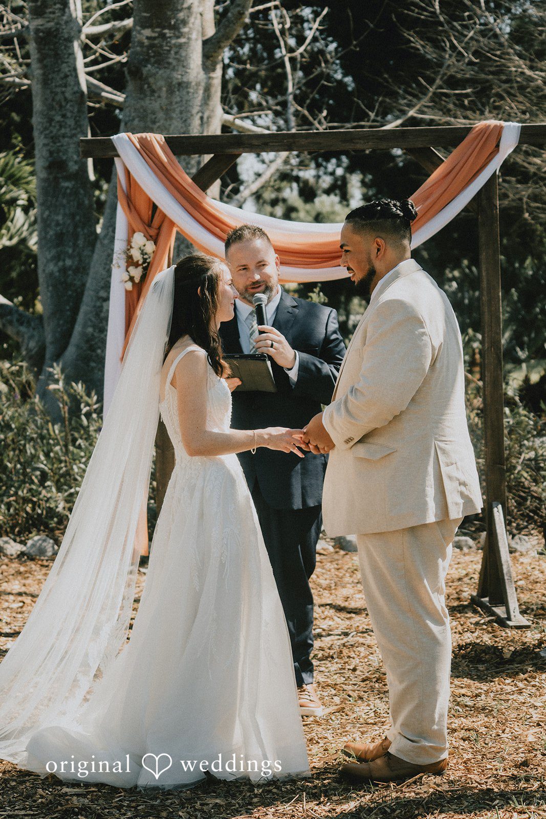The bride and groom exchange marital vows