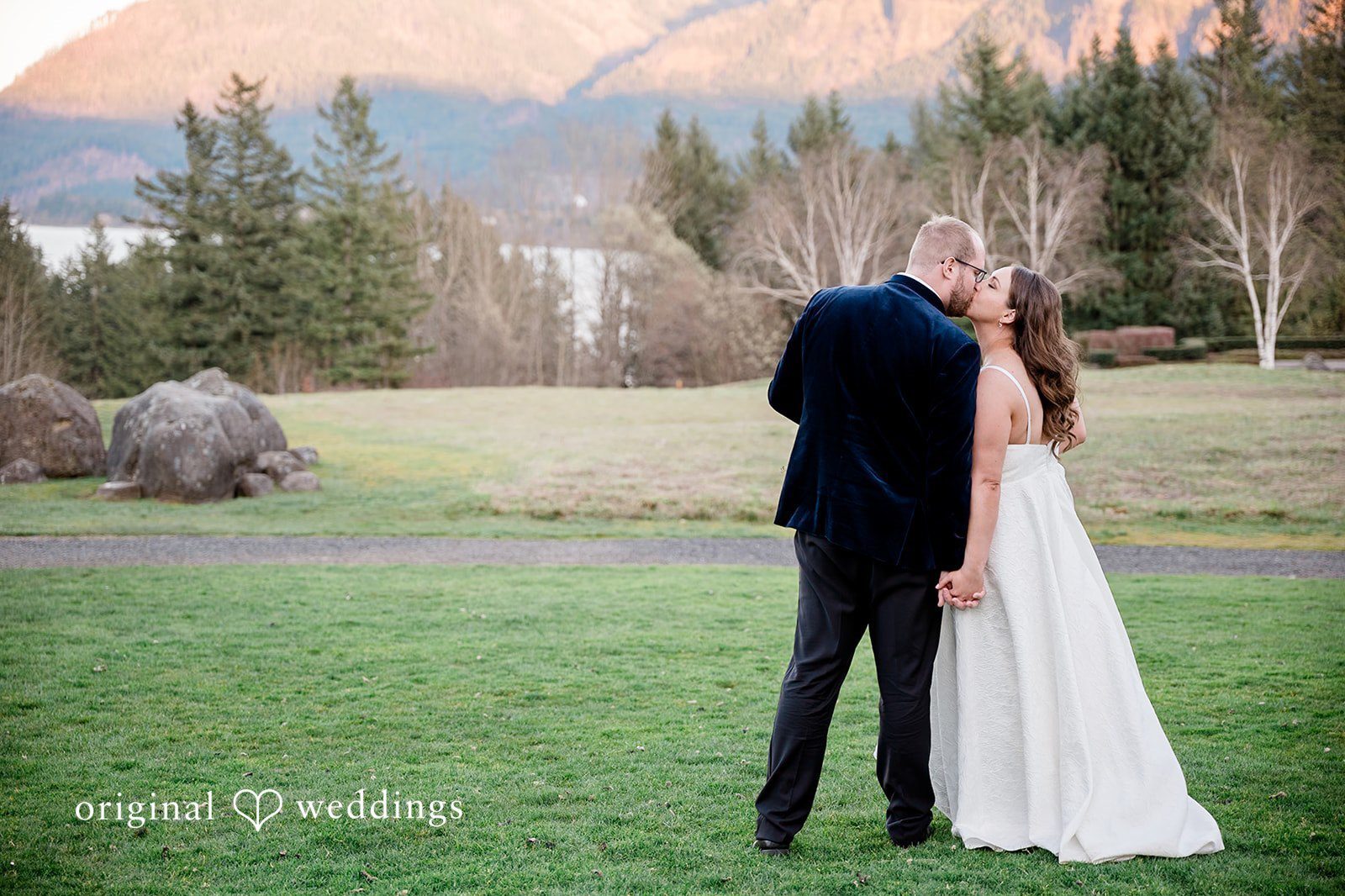 Skamania Lodge Wedding // Xandy & Sam