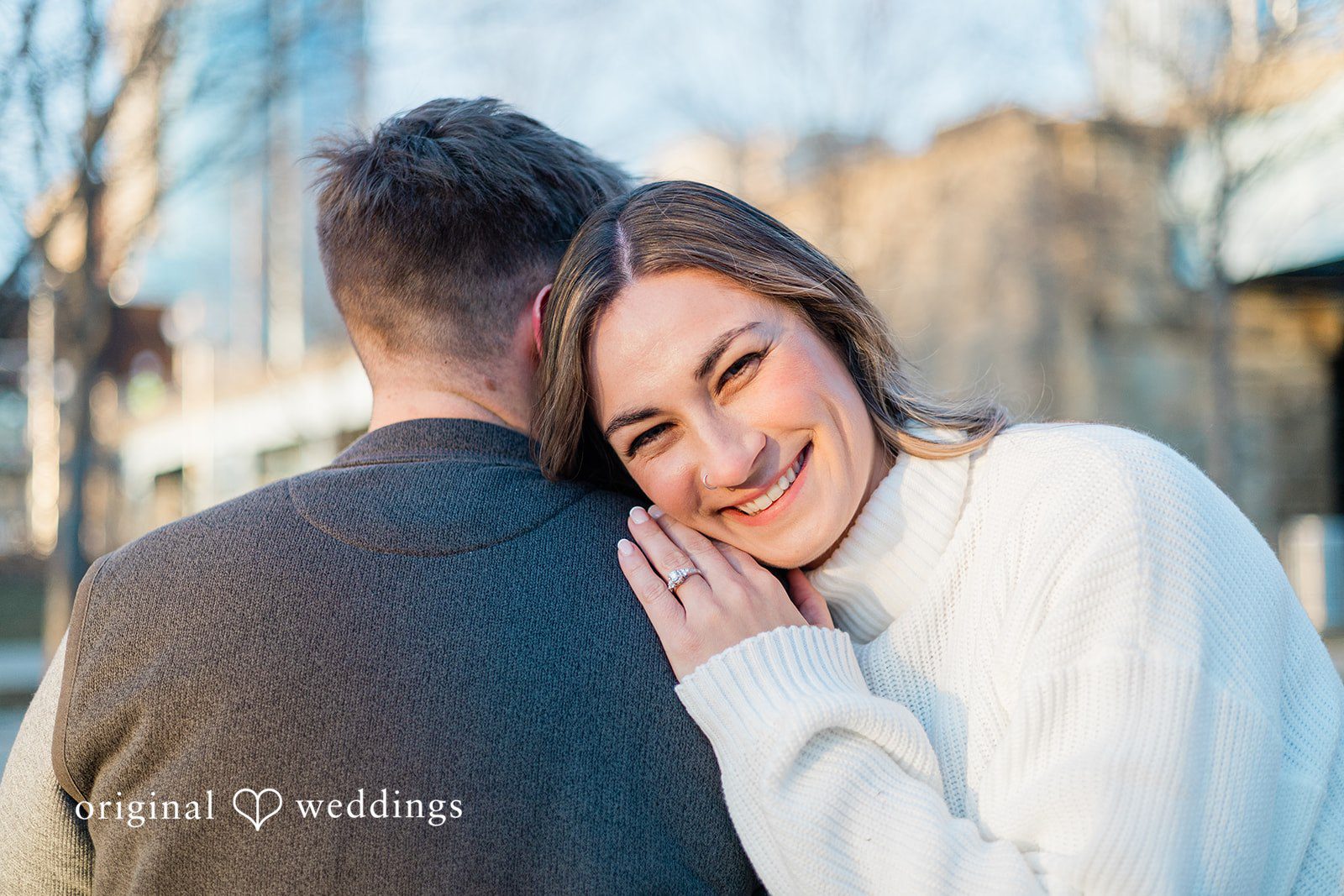 Beautiful picture of couple at Smale Riverfront Park