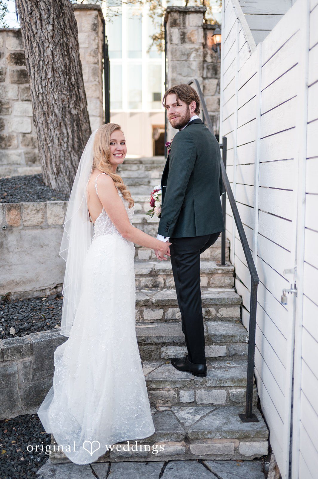 A gorgeous portrait of the couple