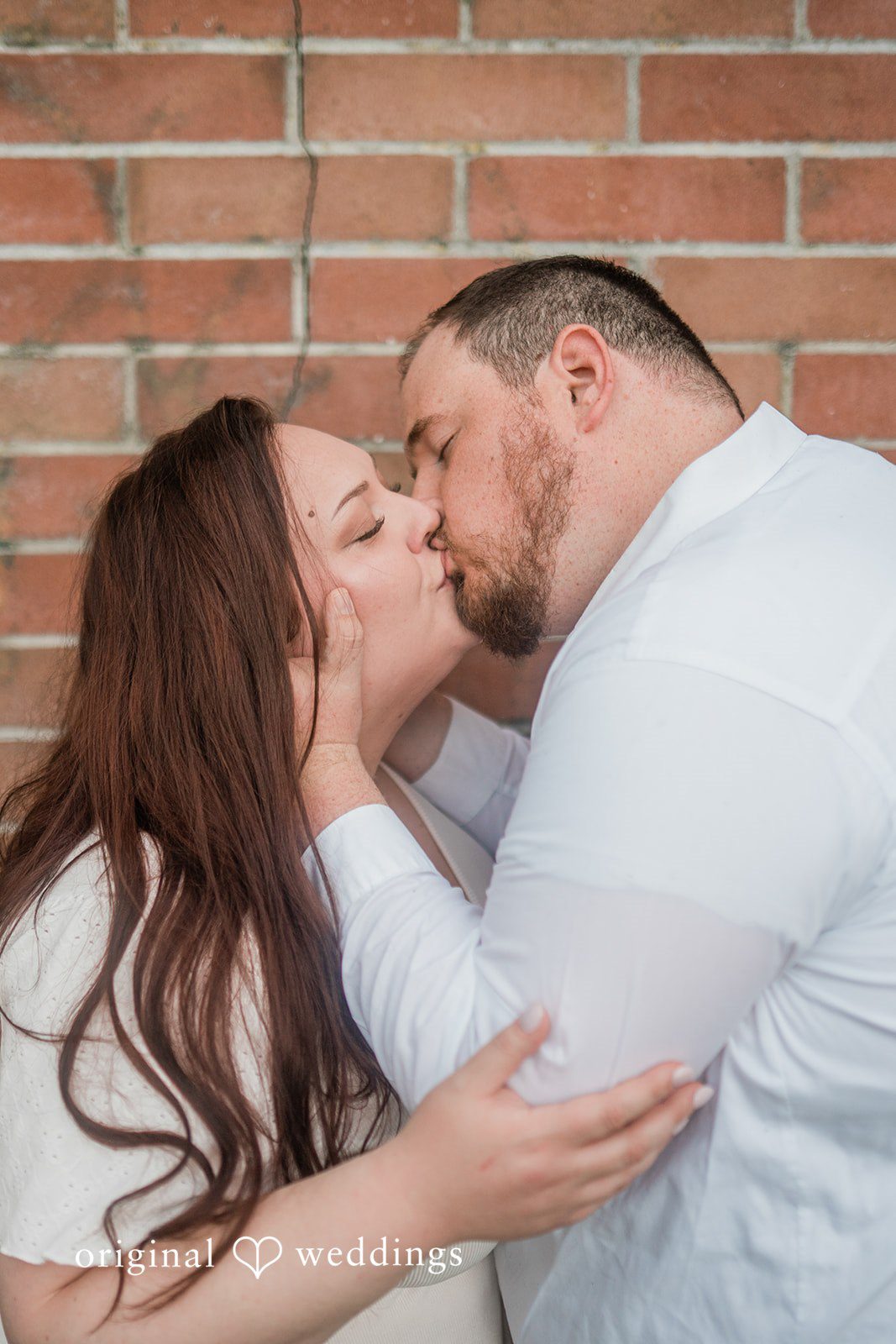 Couple sharing a beautiful kiss