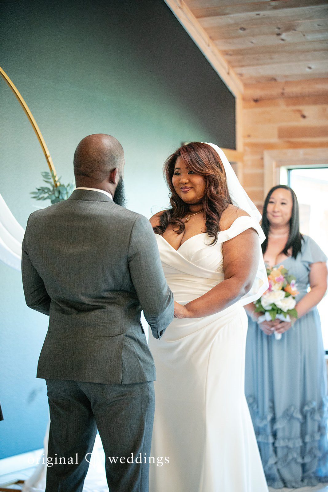 Our Orlando wedding photographers captured the 'I do' moment of the couple