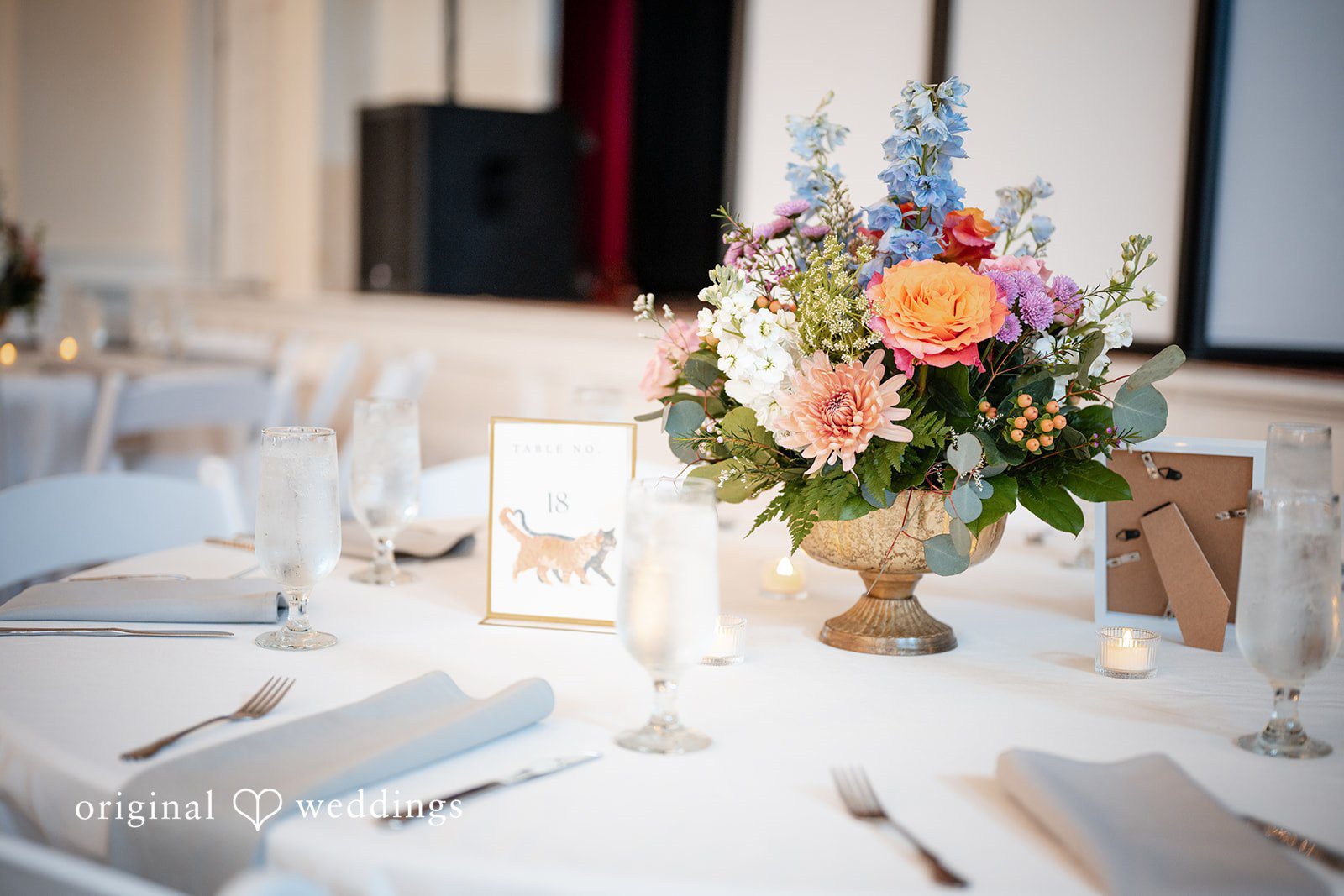 Detailed picture of wedding table at The Glendale Lyceum