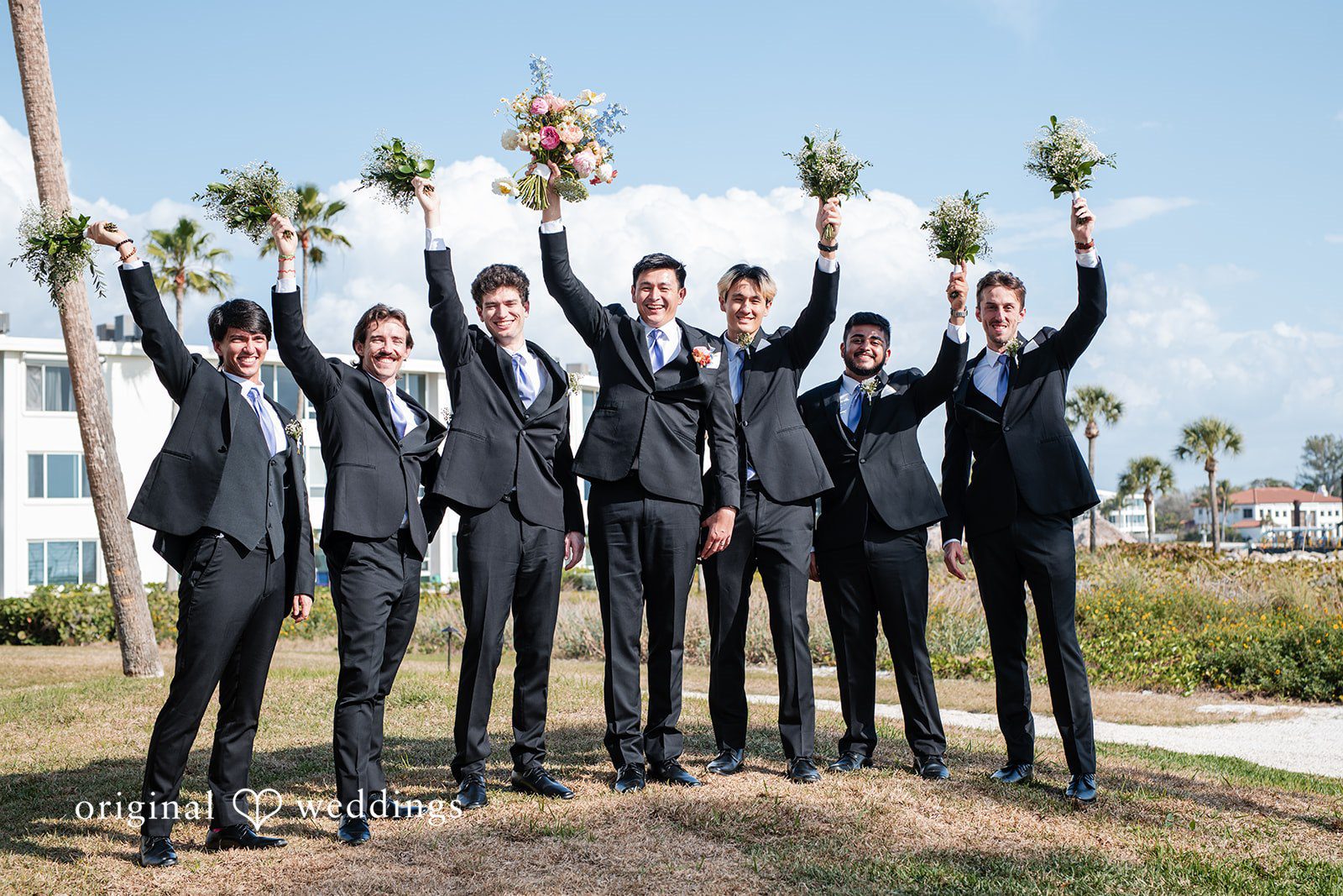Stunning  picture of groom with his groomsmen