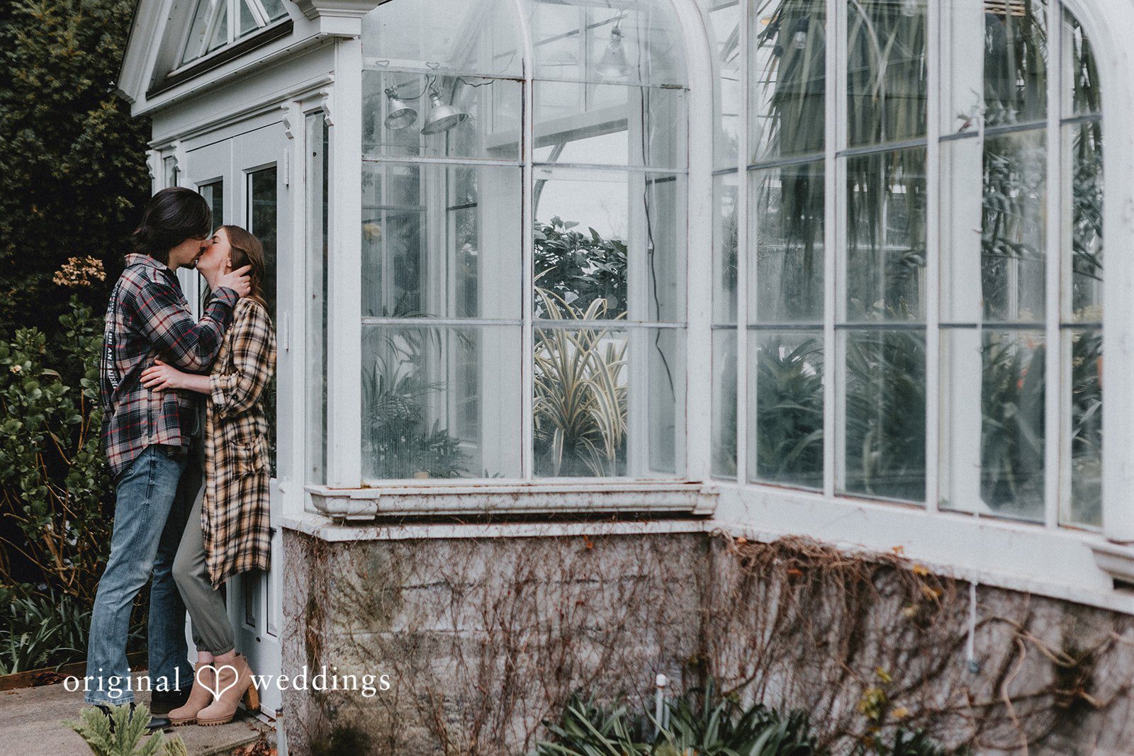 Close-up of couple kissing during photo session at Volunteer Park