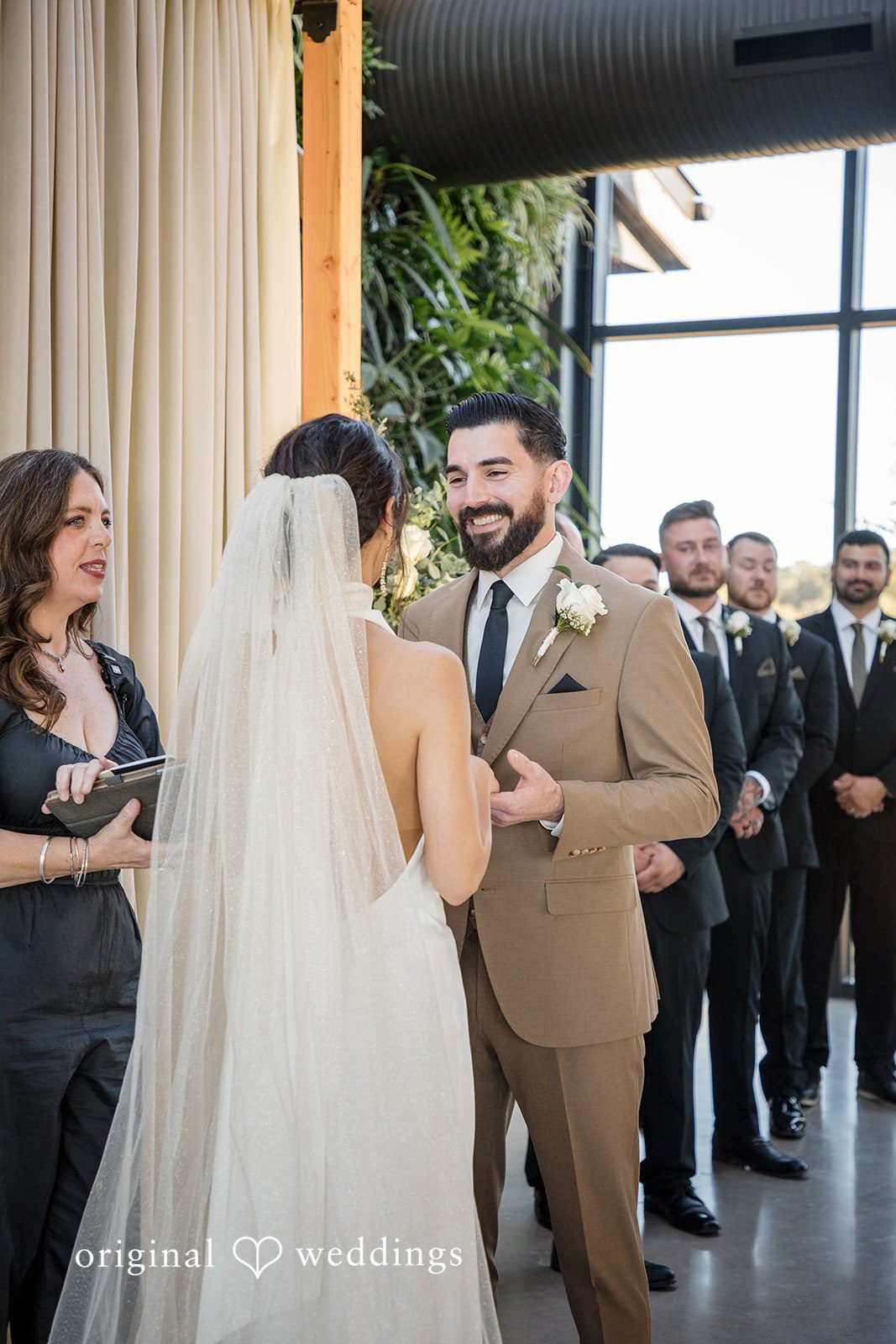 Austin Wedding Photography at Walden Retreats | Gabrielle & Eric -