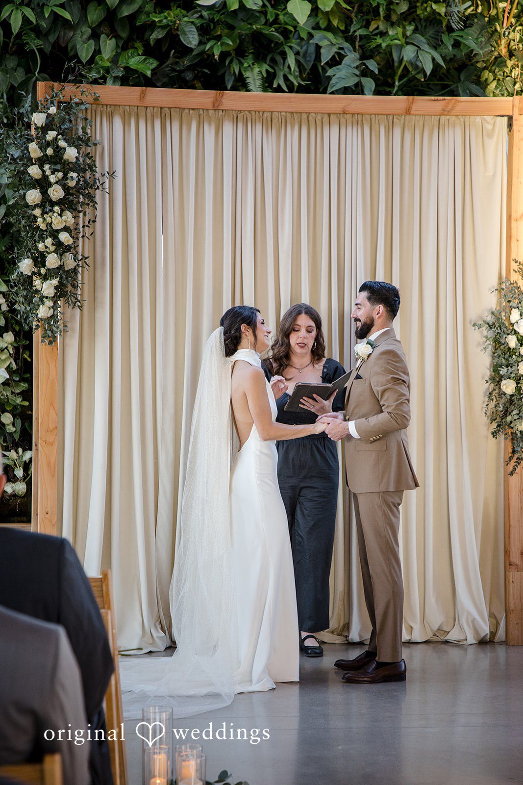 Austin Wedding Photography at Walden Retreats | Gabrielle & Eric -