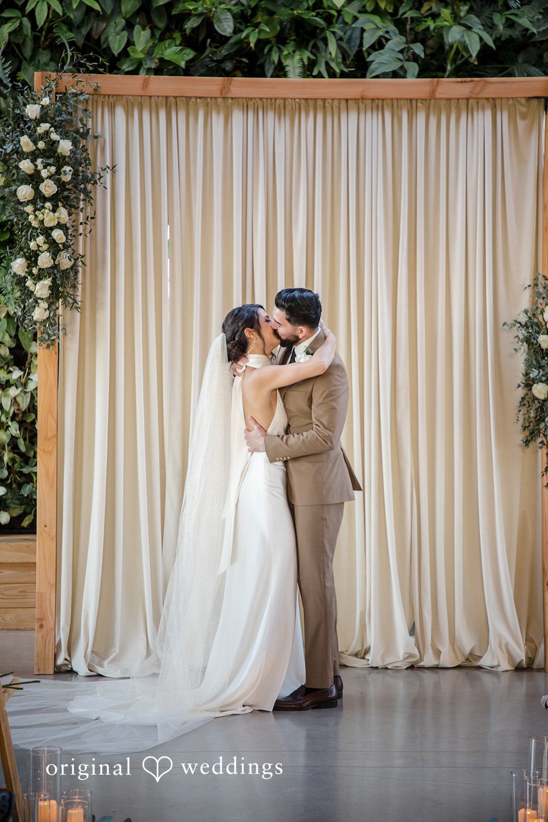 Austin Wedding Photography at Walden Retreats | Gabrielle & Eric -