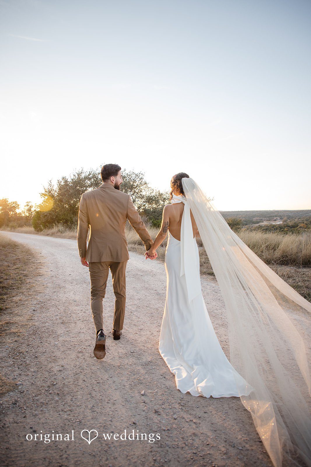 Austin Wedding Photography at Walden Retreats | Gabrielle & Eric -