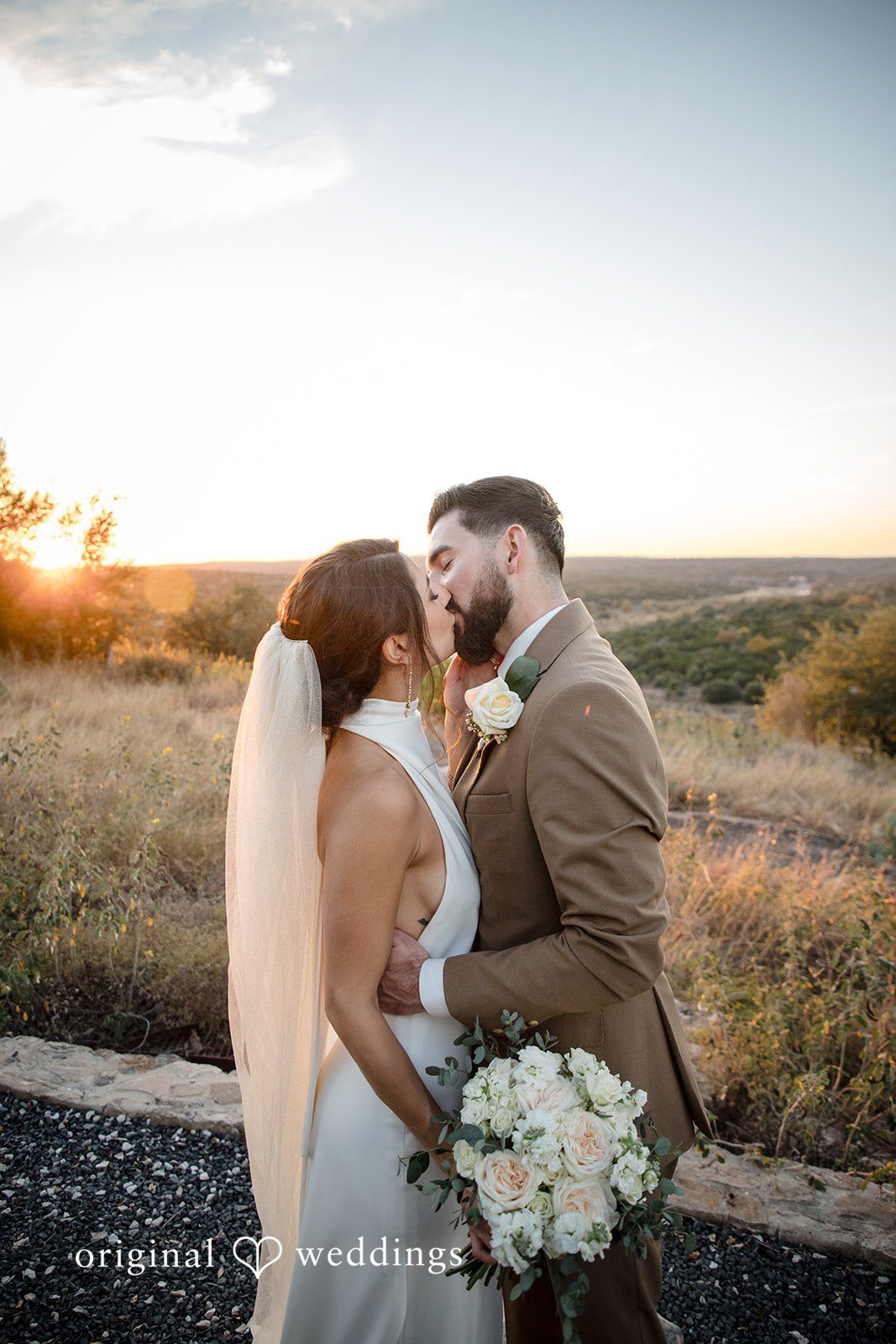 Austin Wedding Photography at Walden Retreats | Gabrielle & Eric -