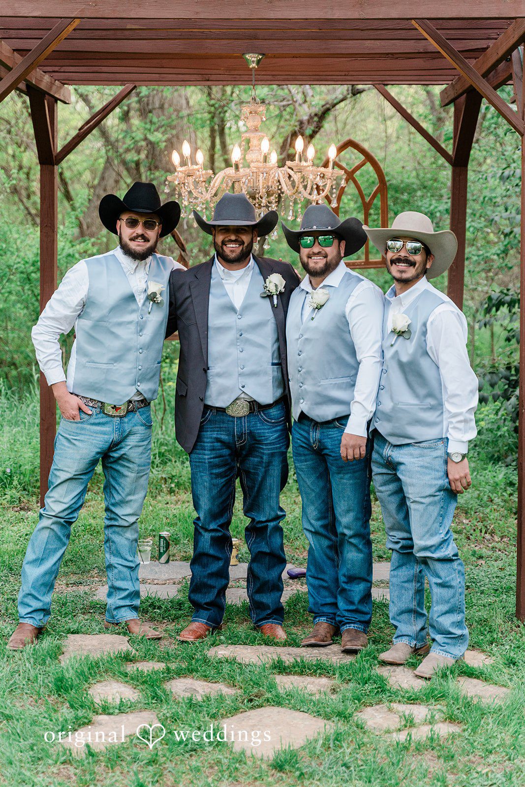 A stunning portrait of the groom and his groomsmen