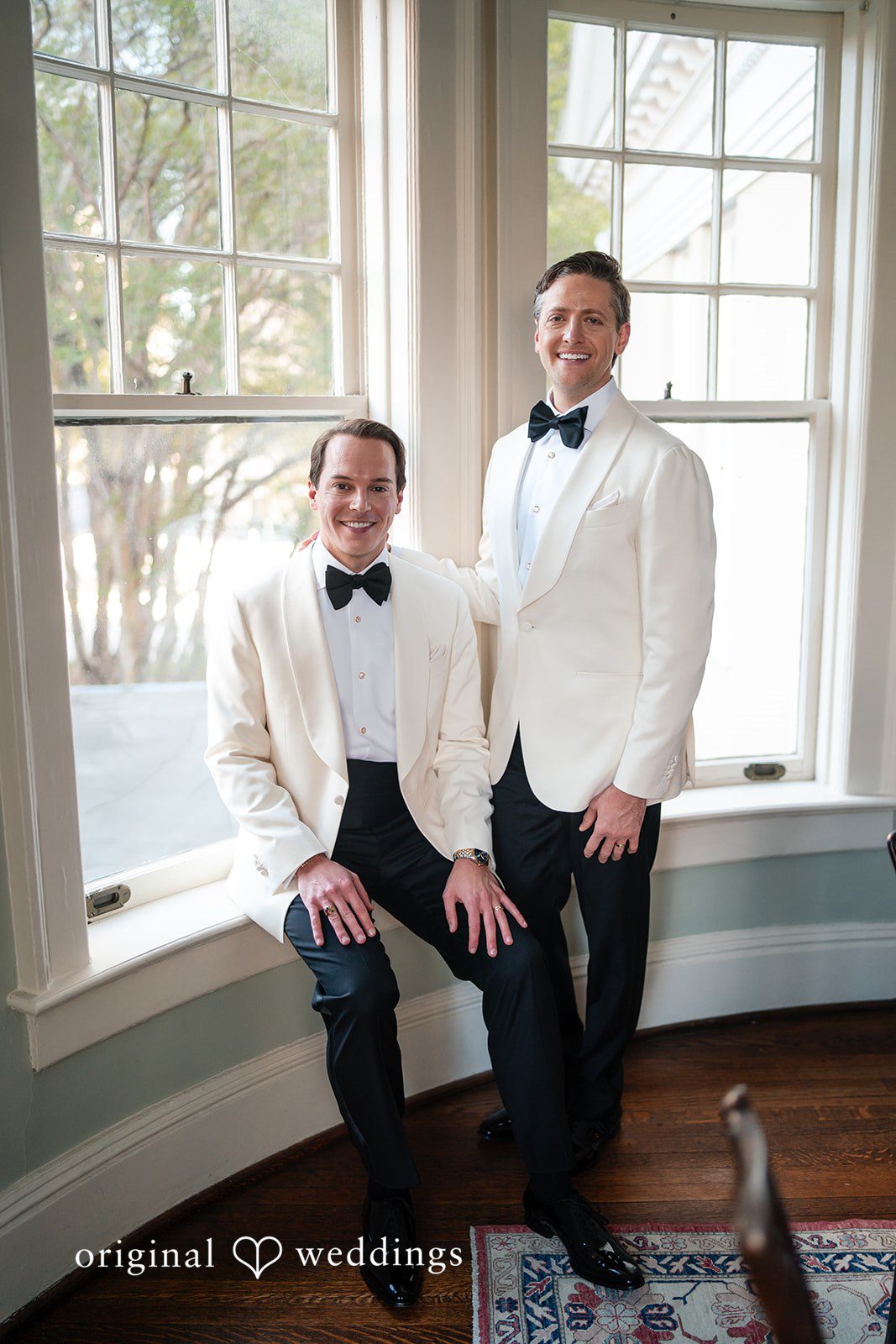 Dallas Wedding Photographers at Arts District Mansion | Matthew & Brown -