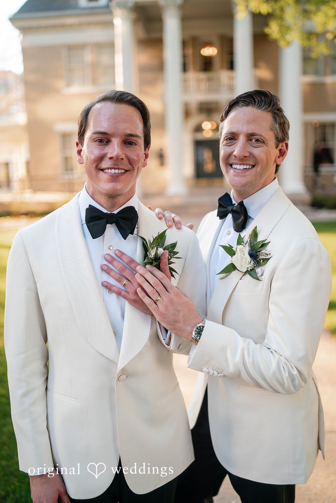 Dallas Wedding Photographers at Arts District Mansion | Matthew & Brown -