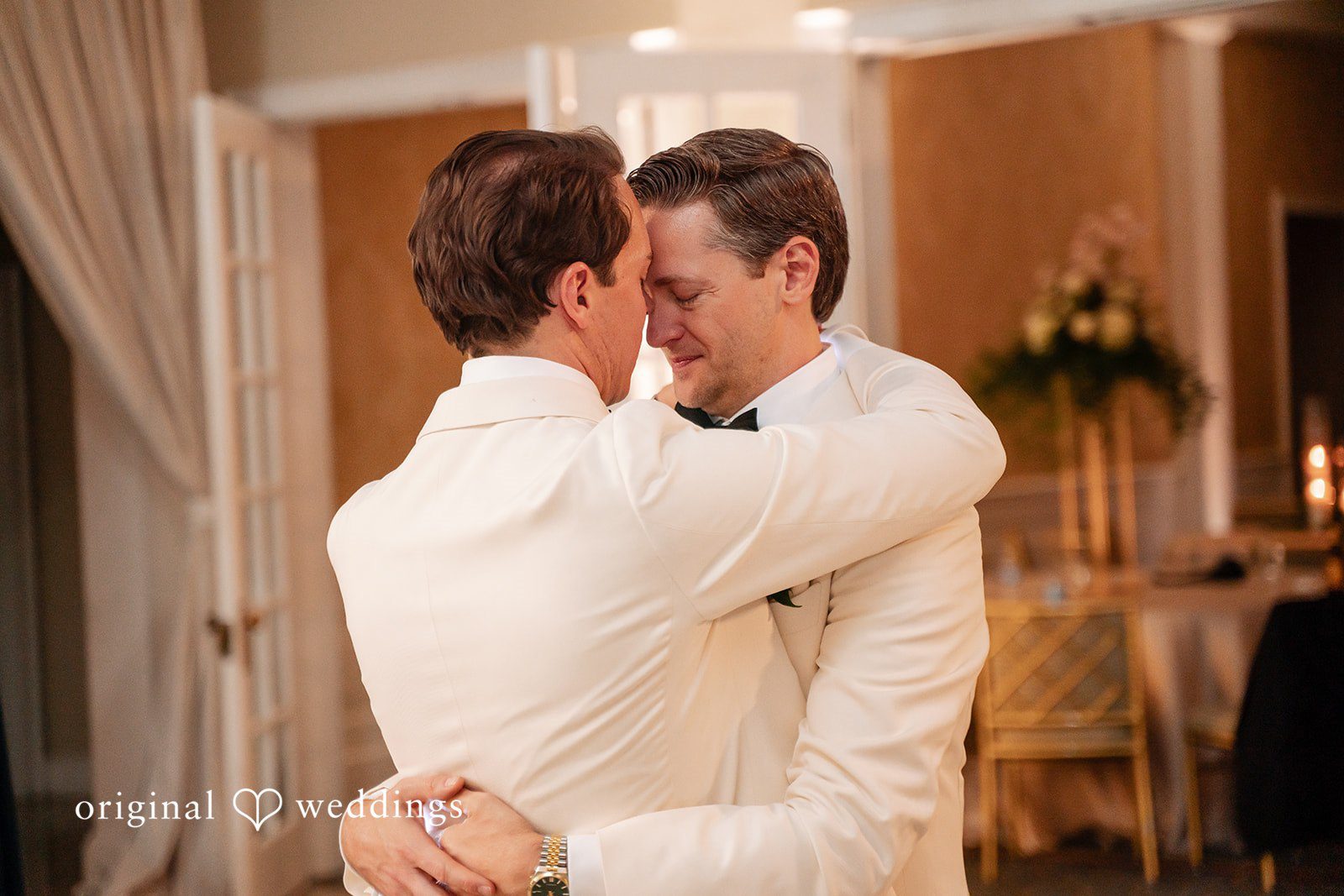 Dallas Wedding Photographers at Arts District Mansion | Matthew & Brown -