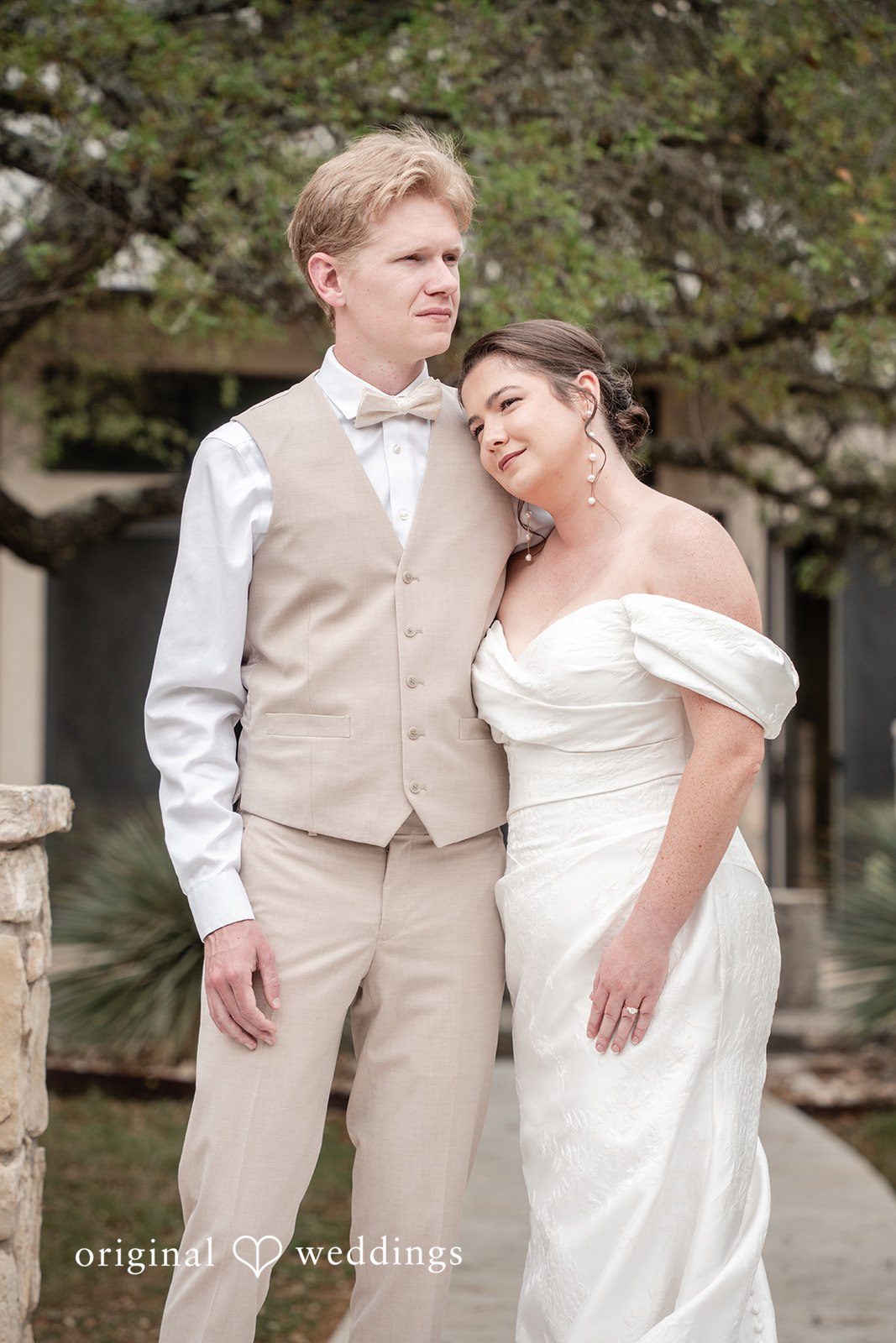 Hannah + Will Romantic outdoor couple portrait at Asante Lodging