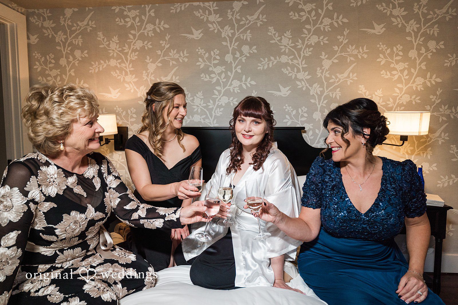 Beautiful group picture of bride and bridesmaids