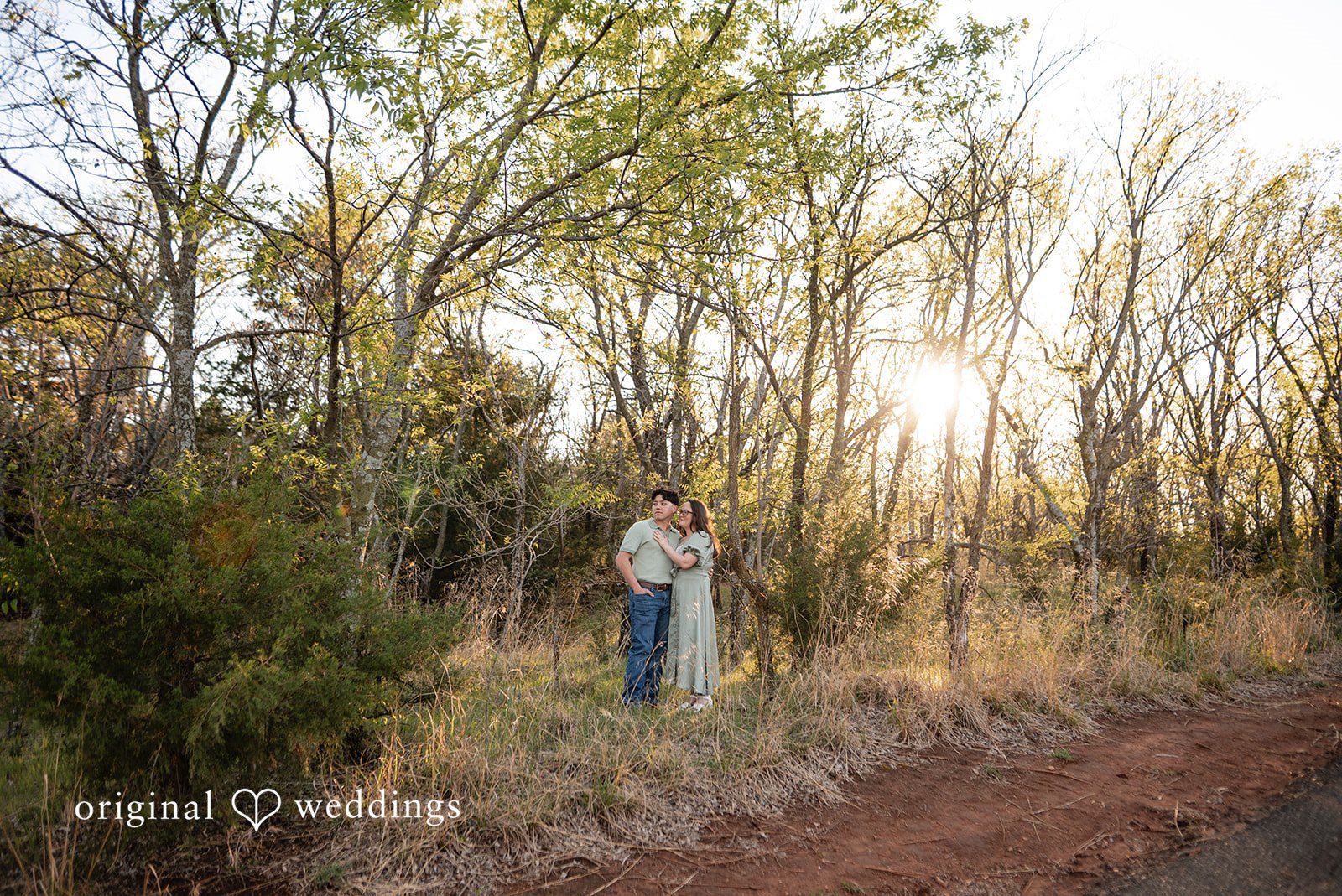 A beautiful portrait of the couple at the garden