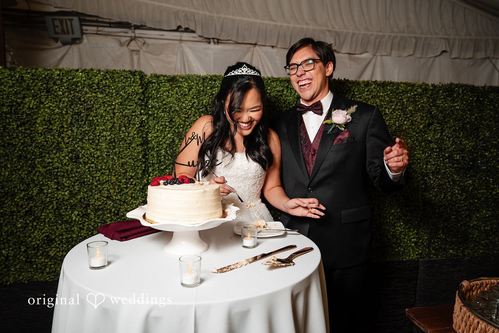 The couple are having fun