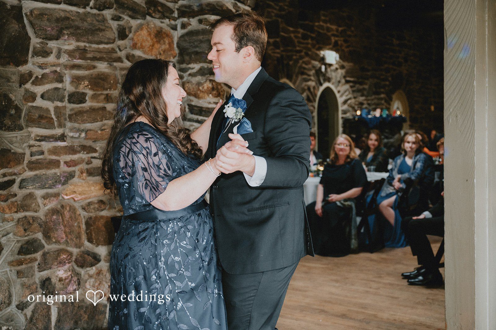 Kelsi + Christian The groom dances with his mother