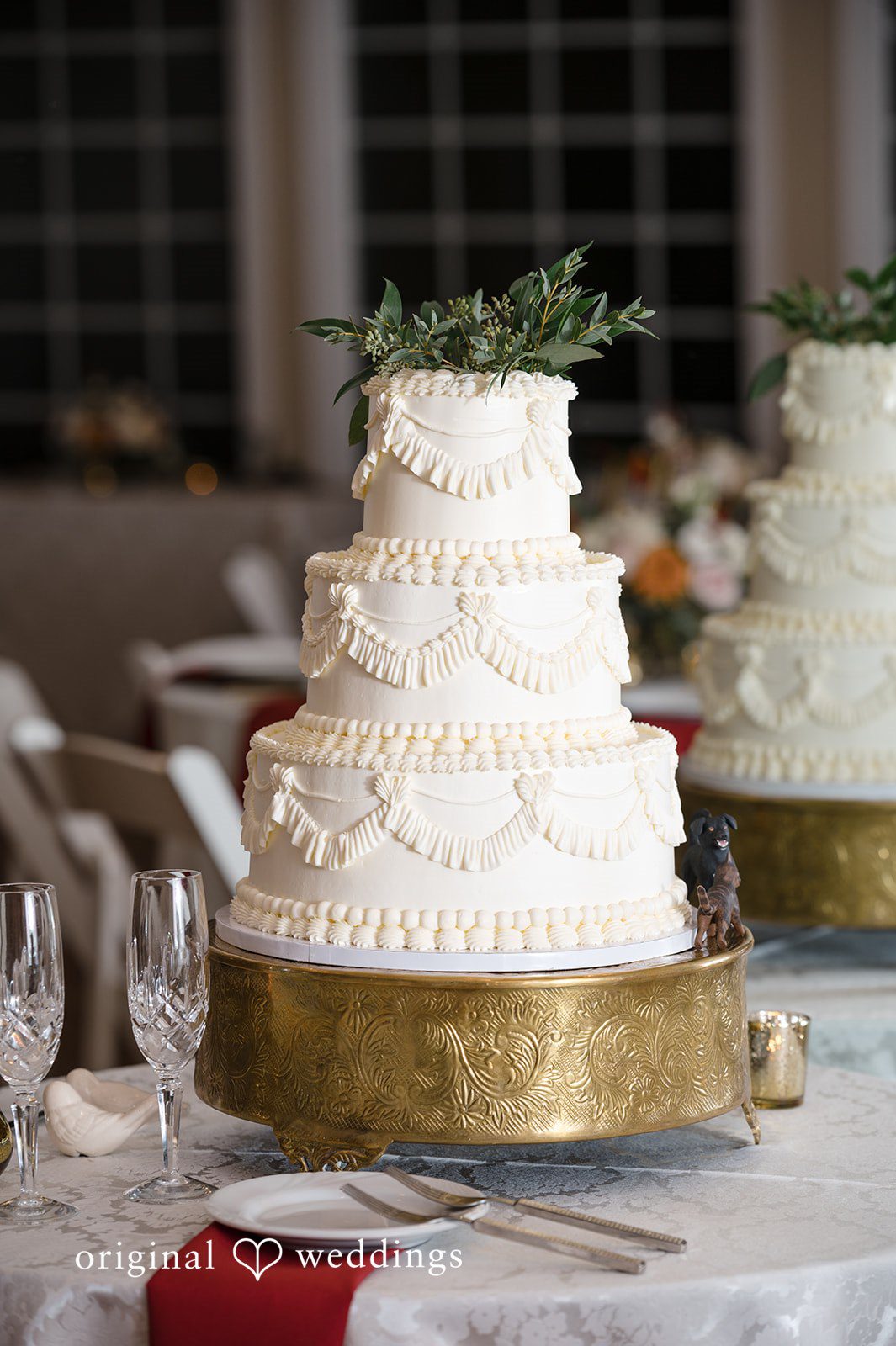 Elegant multi tier wedding cake