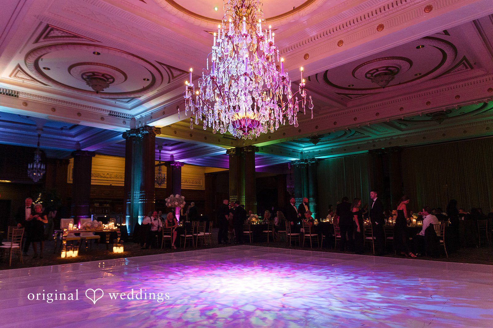 Our Philadelphia wedding photographers captured the Crystal Tea Room's warm night look