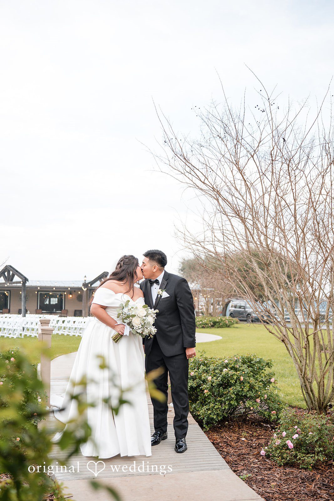 Cecilia + Jose Beautiful kiss captured by Houston Wedding Photographers