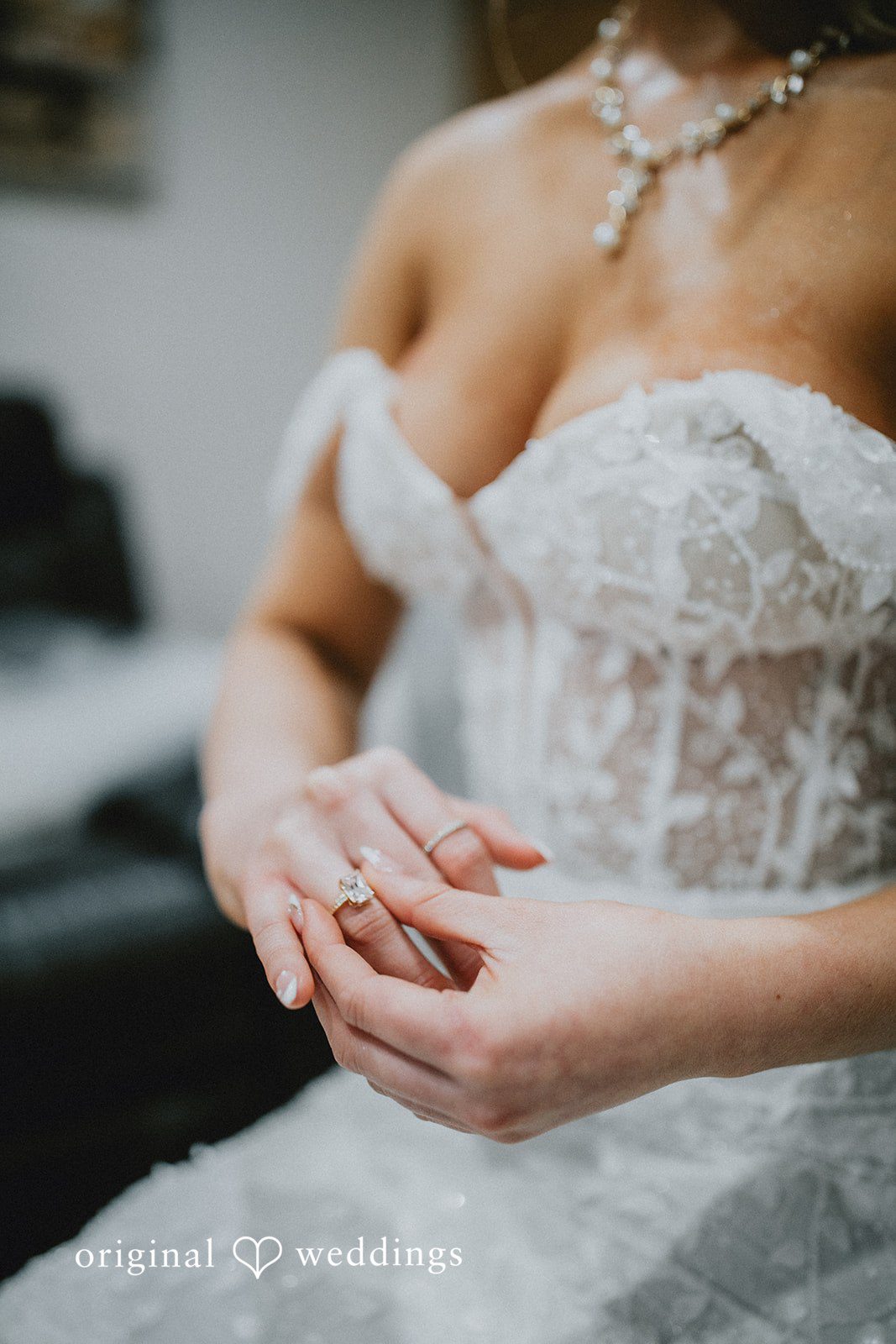 Catalyna + Nik Bride putting on her wedding ring before the ceremony