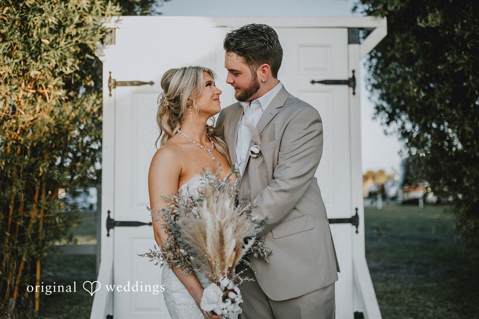 Orlando Wedding Photographers capturing Catalyna & Nik’s couple portraits at Dragonfly Farms Wedding and Event Venue, surrounded by natural beauty