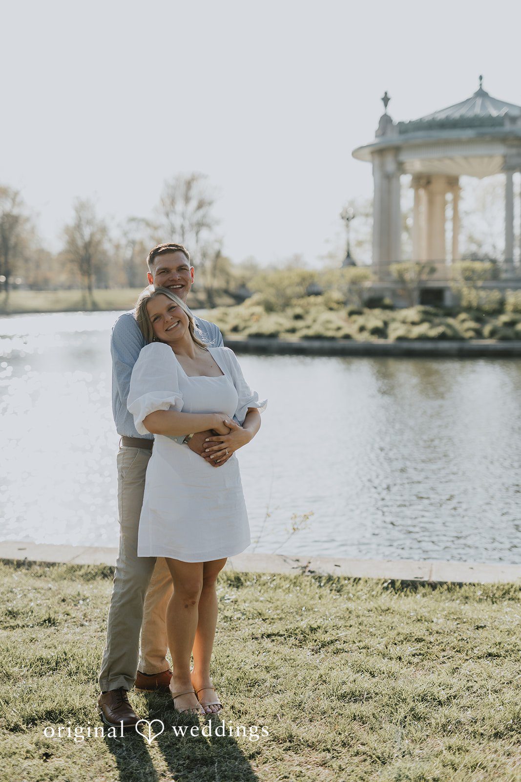 A stunning portrait of the couple by the waterfront