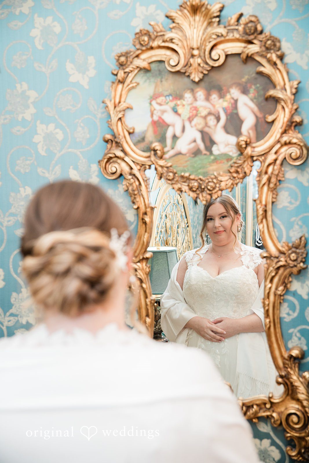 Nicole + Greg The getting-ready moment at the suite