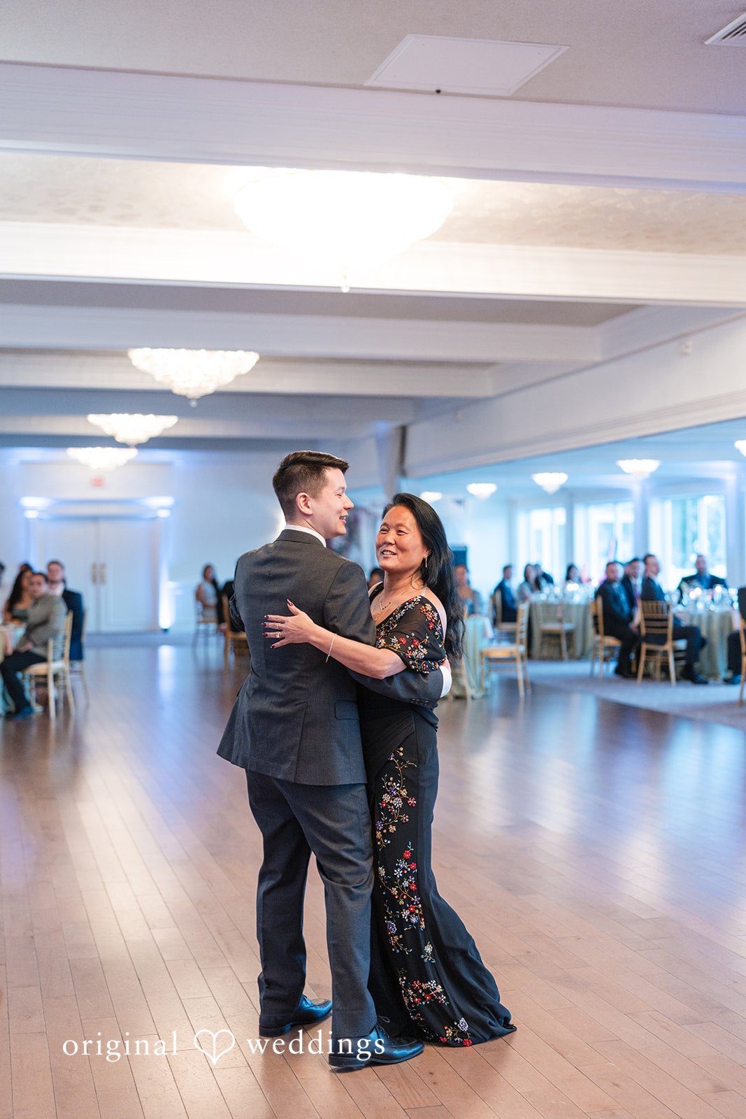 Vanessa + Bryant The groom dances with his mother
