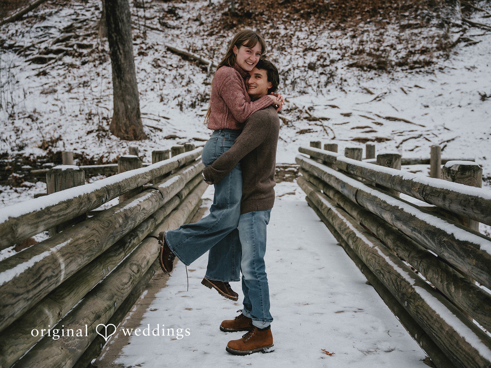 Romantic picture of couple at Grant Park